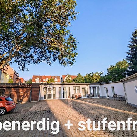 Fewo Urban Gotha - Apartment Orangerie - Am Schlosspark- Parken An Der Der Tuer- Barrierefrei, 900 Meter Zum Bahnhof - Wallbox Kültér fotó