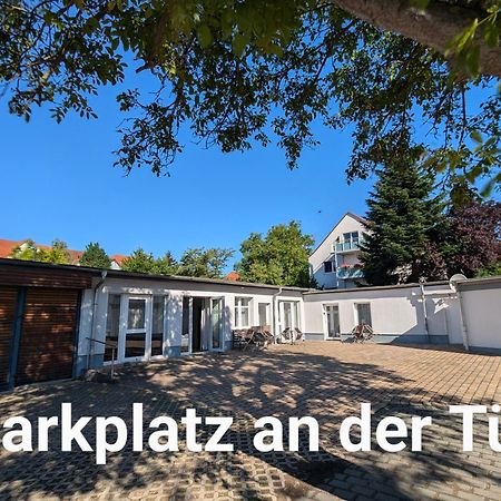 Fewo Urban Gotha - Apartment Orangerie - Am Schlosspark- Parken An Der Der Tuer- Barrierefrei, 900 Meter Zum Bahnhof - Wallbox Kültér fotó